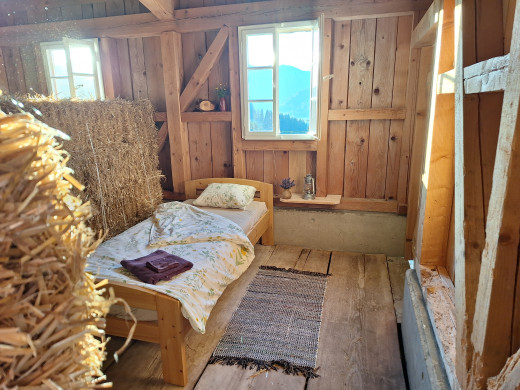 Übernachten in der Kristallkluft und im Pferdestall