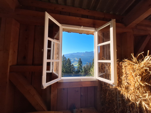 Übernachten in der Kristallkluft und im Pferdestall